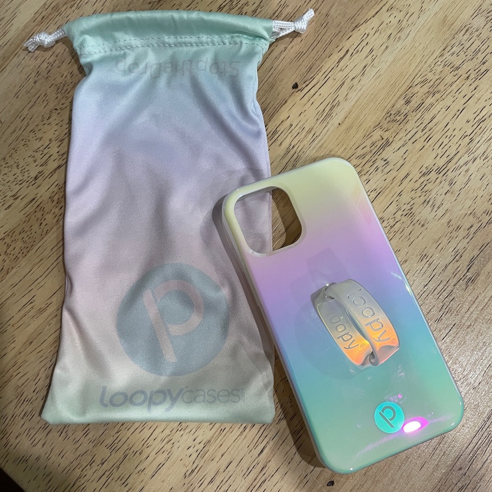 Brand new loopy case, I bought the wrong size! It’s for a iPhone mini.